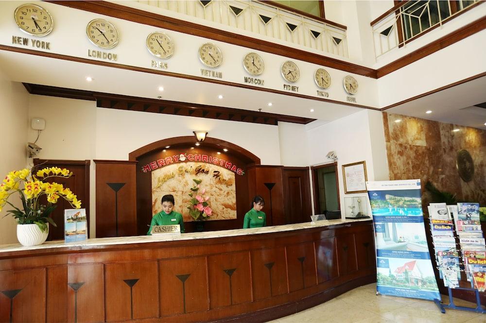 Lotus Saigon Hotel Хошимин Экстерьер фото