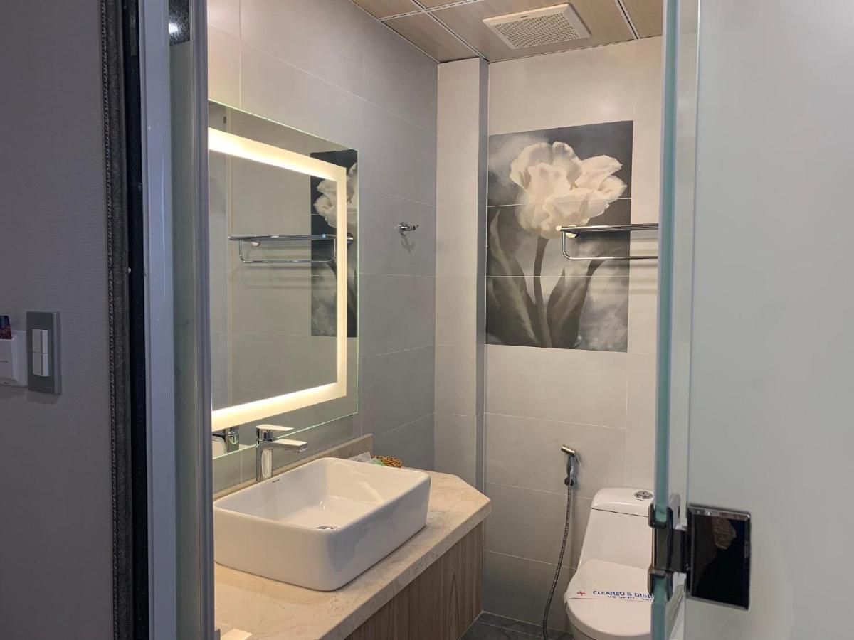 Lotus Saigon Hotel Хошимин Экстерьер фото