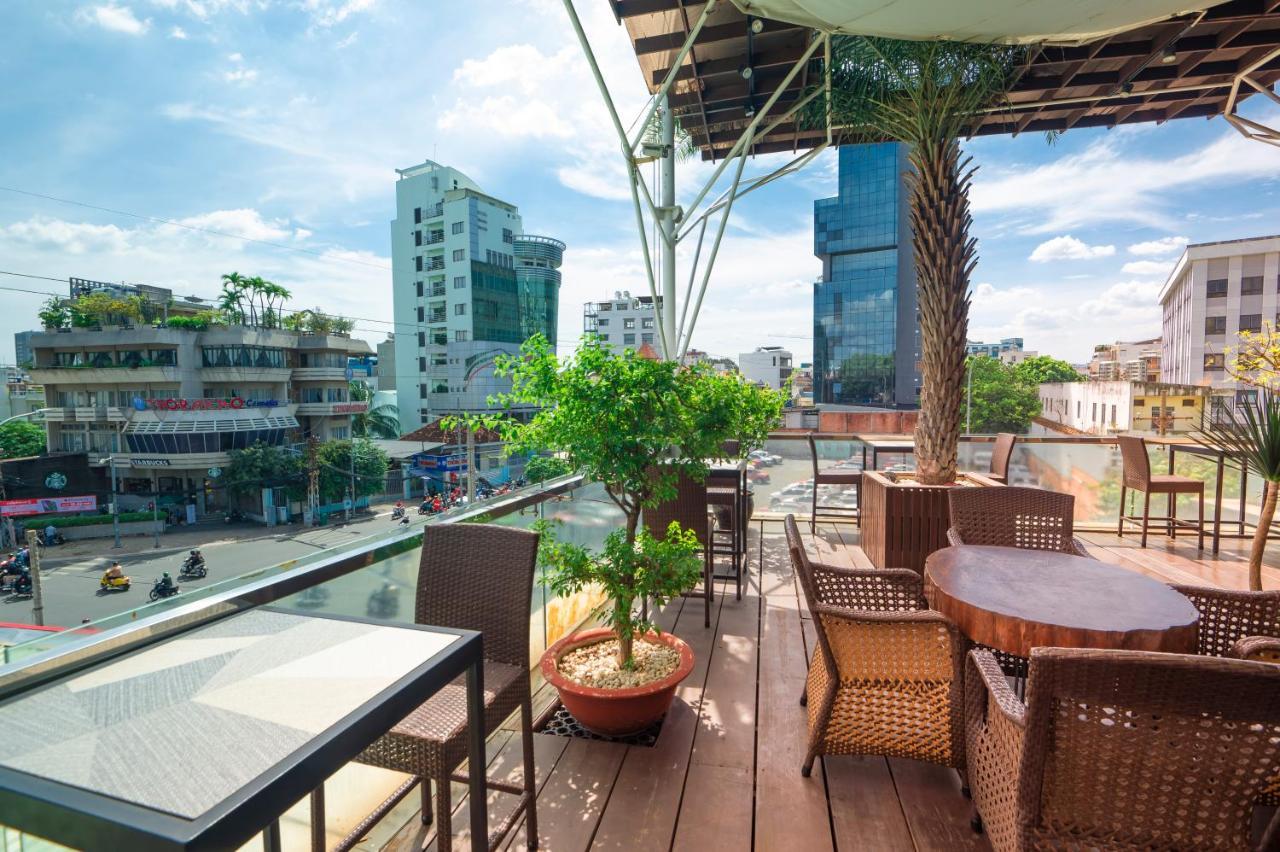 Lotus Saigon Hotel Хошимин Экстерьер фото