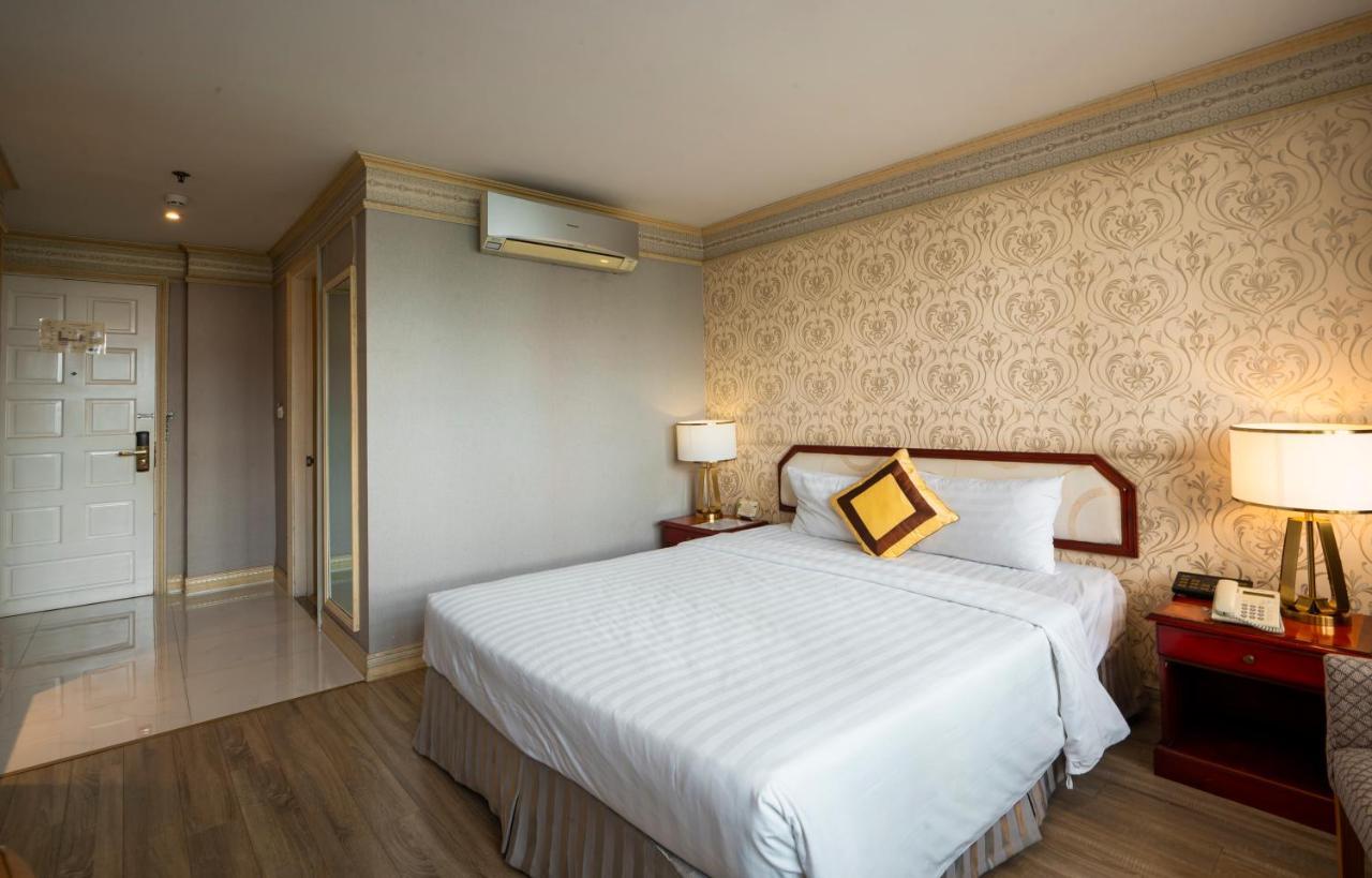 Lotus Saigon Hotel Хошимин Экстерьер фото