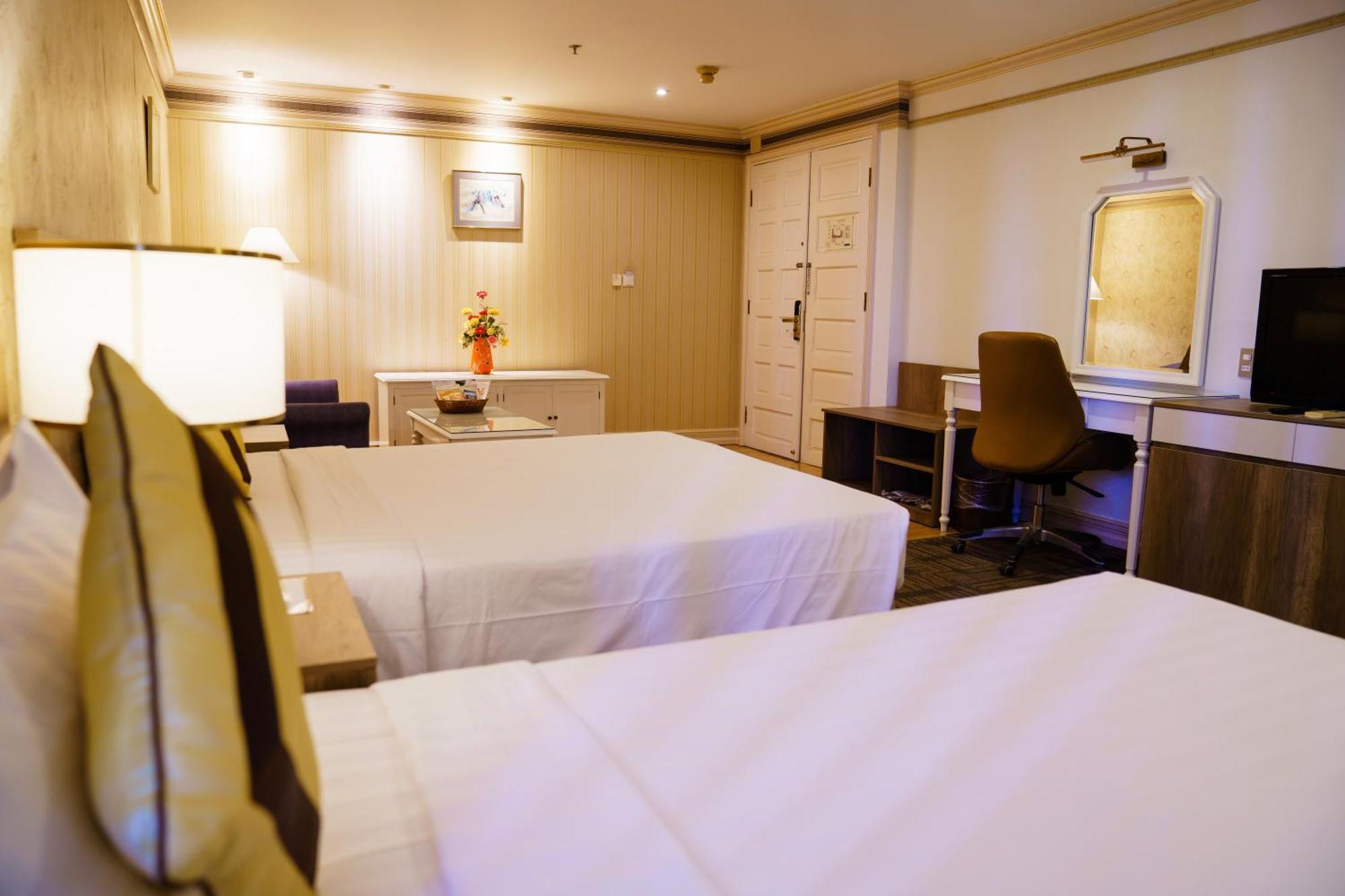 Lotus Saigon Hotel Хошимин Экстерьер фото