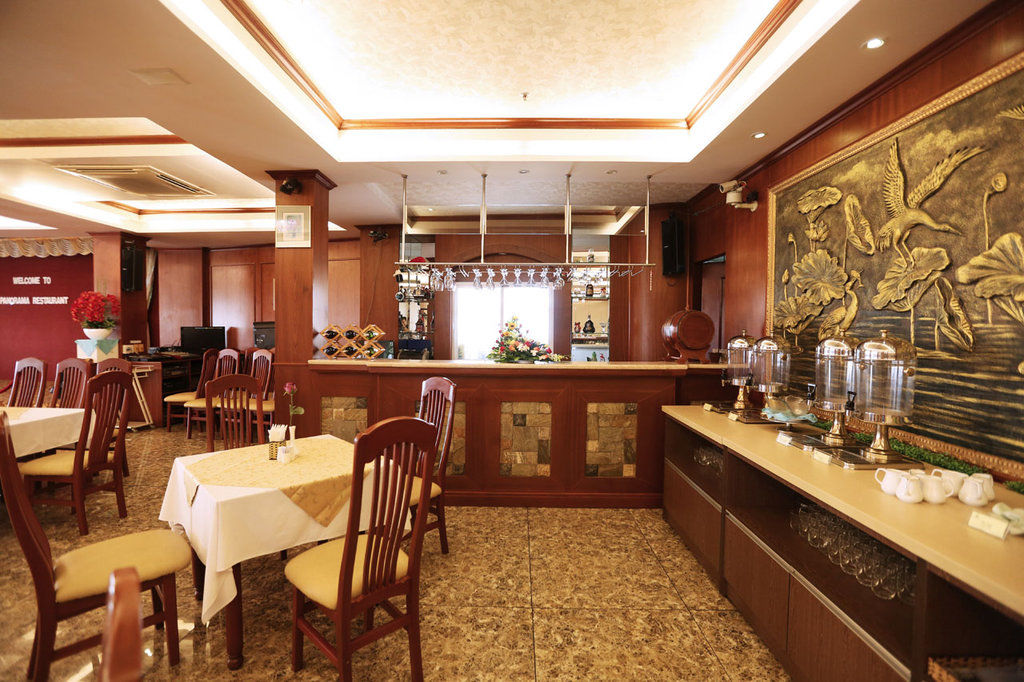 Lotus Saigon Hotel Хошимин Экстерьер фото