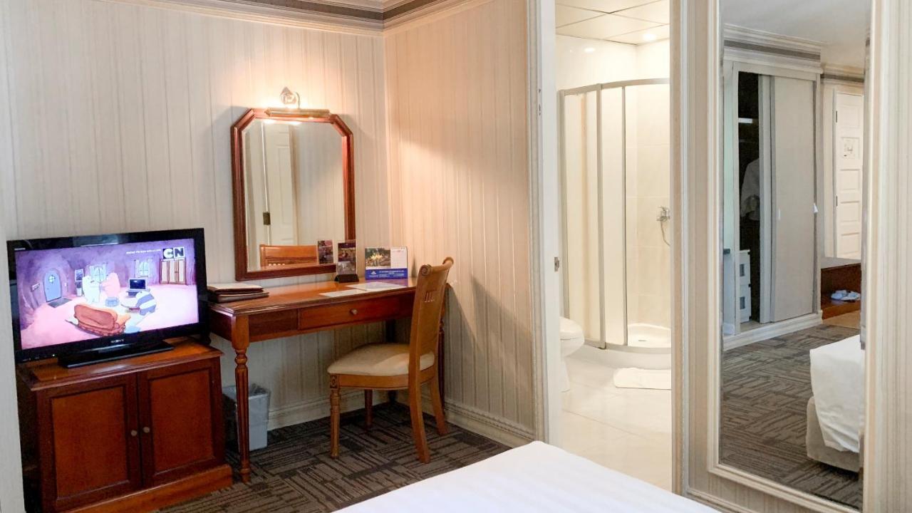 Lotus Saigon Hotel Хошимин Экстерьер фото